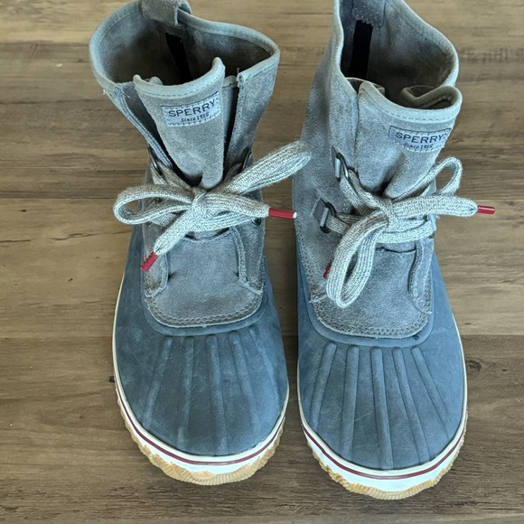(Like New) Sperry Duck Boot Slouch Suede Booties, Grey Blue, Size 8 fits like 9 - Picture 2 of 5